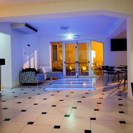 Hotel Leonardo Cesenatico Eksteriør bilde