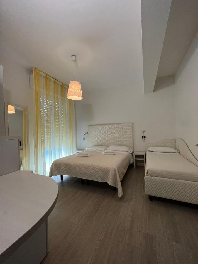Hotel Leonardo Cesenatico Eksteriør bilde