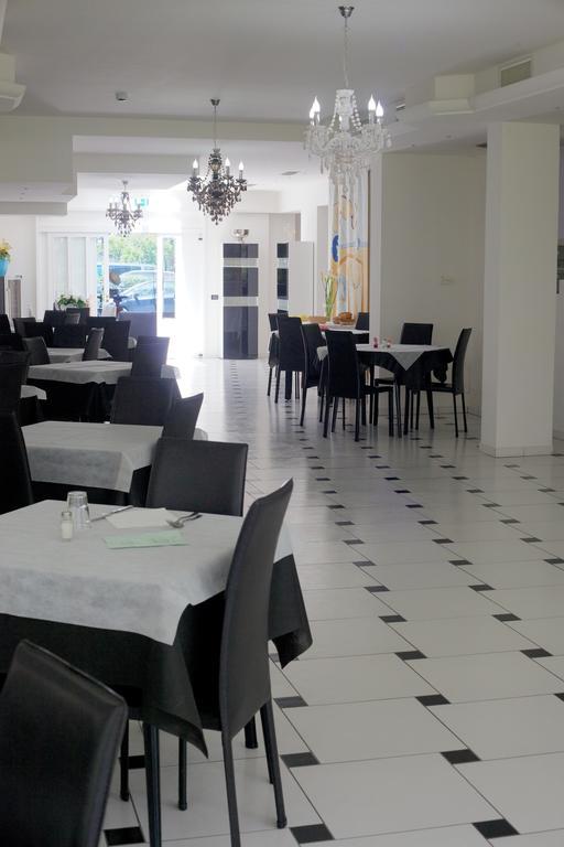 Hotel Leonardo Cesenatico Eksteriør bilde