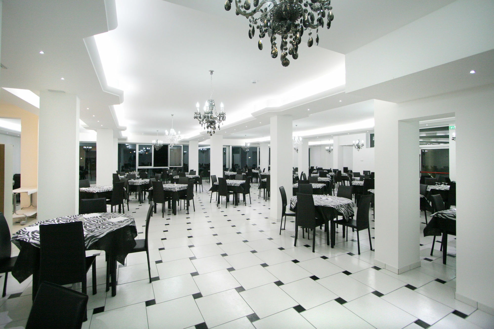 Hotel Leonardo Cesenatico Eksteriør bilde